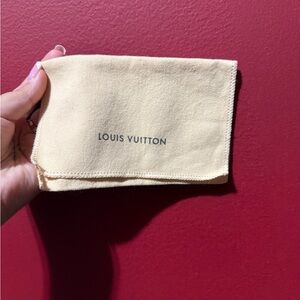 Louis Vuitton Cream Dust Bag, Size Small